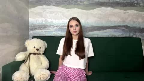 Anna Scovich online show from 11/10/25, 12:37