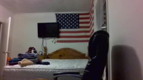 Snapshot of farmboy2398 chatting on 02/11/25, 02:14 farmboy2398 online show from 02/11/25, 02:14