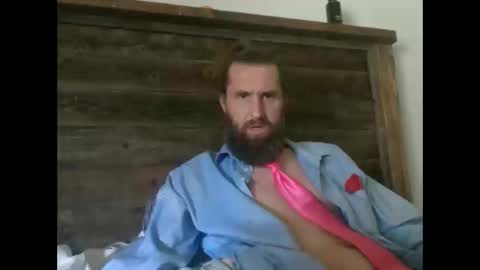 Snapshot of farmerboyart chatting on 05/11/26, 04:15 farmerboyart online show from 05/11/26, 04:15