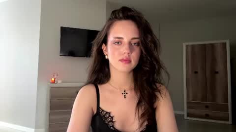Mia online show from 06/20/26, 03:15