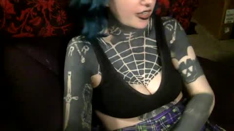 Snapshot of farrahfindom chatting on 07/20/26, 01:09 Farrah online show from 07/20/26, 01:09