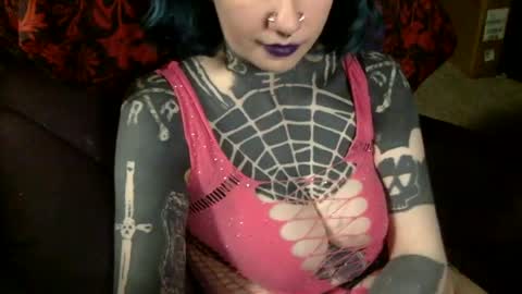Snapshot of farrahfindom chatting on 07/27/26, 01:01 Farrah online show from 07/27/26, 01:01