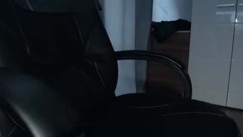 Snapshot of farsunk23 chatting on 09/17/25, 10:39 farsunk23 online show from 09/17/25, 10:39