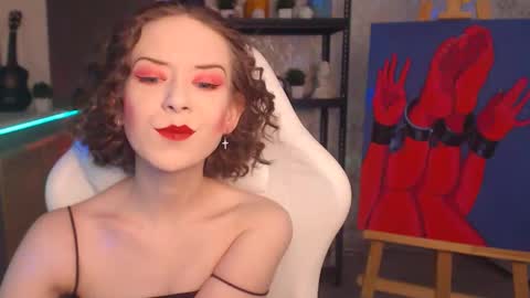 Snapshot of fascinating___eyes chatting on 11/02/25, 08:00 Fascinating Eyes online show from 11/02/25, 08:00