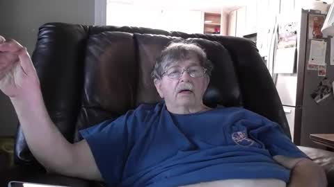 Snapshot of fatdickad chatting on 05/28/26, 02:25 fatdickad online show from 05/28/26, 02:25