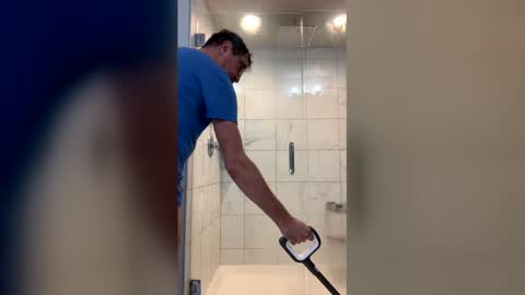 Snapshot of fatnine32 chatting on 04/04/26, 02:58 fatnine32 online show from 04/04/26, 02:58