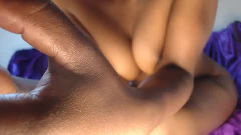 Snapshot of fatpussy_ebony_girl chatting on 02/15/26, 05:04 lexie online show from 02/15/26, 05:04