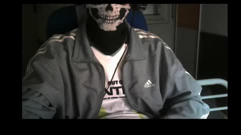 Snapshot of fatthickdickboy chatting on 02/18/25, 02:38 ThickDickTeen online show from 02/18/25, 02:38