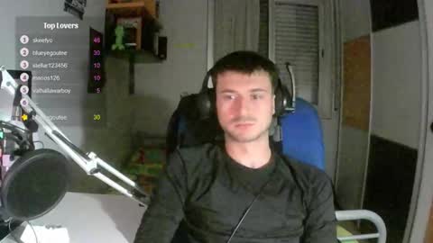 Snapshot of fatthickdickboy chatting on 03/07/26, 01:13 ThickDickTeen online show from 03/07/26, 01:13