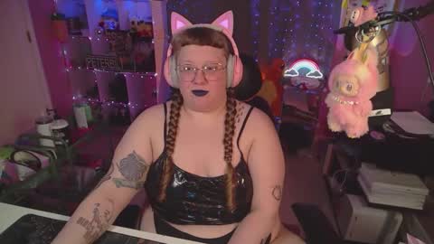 Snapshot of fatveronica chatting on 03/21/26, 06:00 FatVeronica online show from 03/21/26, 06:00
