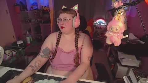 Snapshot of fatveronica chatting on 03/30/26, 05:25 FatVeronica online show from 03/30/26, 05:25