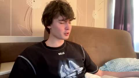 Snapshot of faustfrost chatting on 09/29/25, 02:11 Faust online show from 09/29/25, 02:11