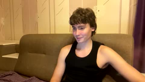 Snapshot of faustfrost chatting on 10/15/25, 03:34 Faust online show from 10/15/25, 03:34