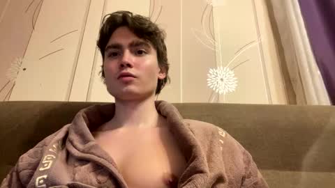 Snapshot of faustfrost chatting on 11/23/25, 06:13 Faust online show from 11/23/25, 06:13