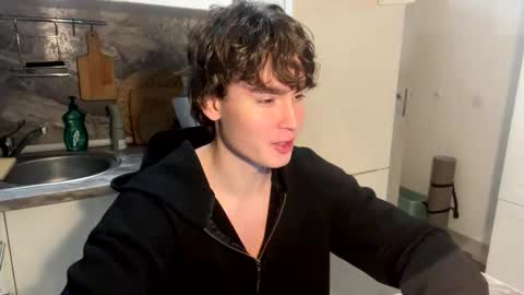 Snapshot of faustfrost chatting on 11/26/25, 03:35 Faust online show from 11/26/25, 03:35