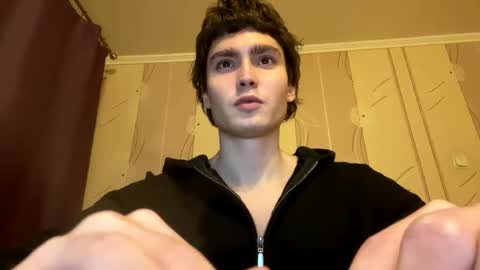 Snapshot of faustfrost chatting on 12/13/25, 11:43 Faust online show from 12/13/25, 11:43