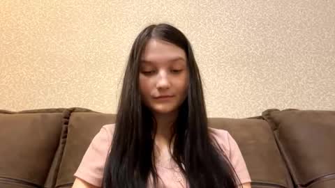 Aurora 18yo online show from 03/05/26, 10:11