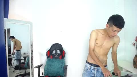 Favel Gomez online show from 12/21/24, 07:27