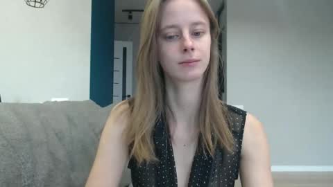 Snapshot of favoriteyour chatting on 11/05/25, 05:07 favoriteyour online show from 11/05/25, 05:07