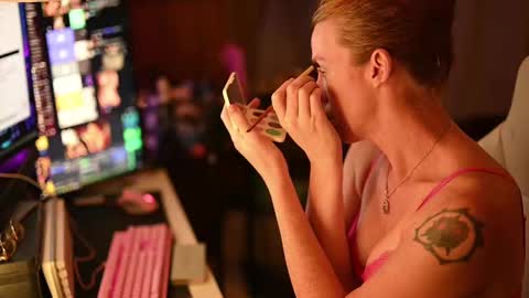 Faye Holloway online show from 09/21/25, 02:46