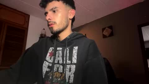 Snapshot of fede69x chatting on 12/21/25, 10:28 federik online show from 12/21/25, 10:28