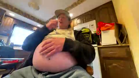 feedmyhugebelly online show from 03/07/26, 07:44
