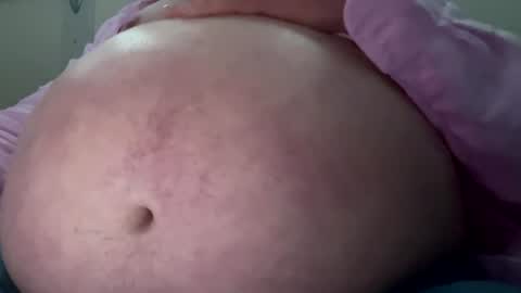 Snapshot of feedmyhugebelly chatting on 07/12/26, 09:17 feedmyhugebelly online show from 07/12/26, 09:17