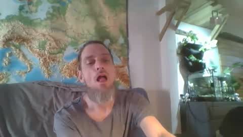 Snapshot of feelfemdom chatting on 09/25/25, 02:54 feelfemdom online show from 09/25/25, 02:54