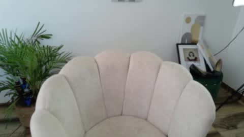 Feelena online show from 10/15/25, 05:46