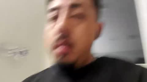 Snapshot of feelsbomber chatting on 11/06/25, 11:00 feelsbomber online show from 11/06/25, 11:00