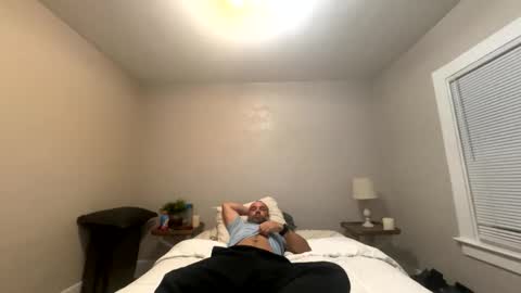 Snapshot of feelsgood3232 chatting on 05/24/26, 02:05 FeelsGood online show from 05/24/26, 02:05