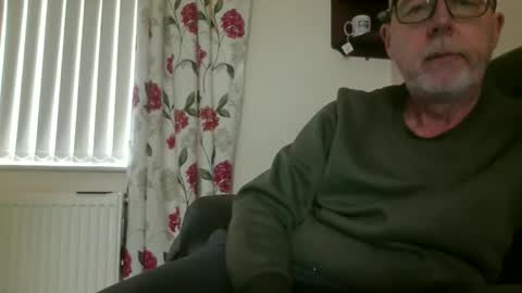 Snapshot of feet_fan69 chatting on 05/20/26, 12:55 John Buck online show from 05/20/26, 12:55