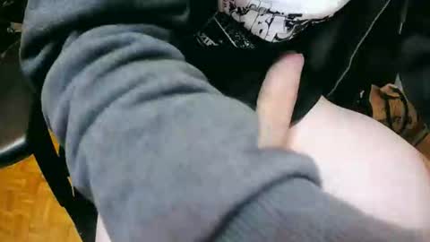 Snapshot of feetlover7878 chatting on 09/16/25, 10:33 feetlover7878 online show from 09/16/25, 10:33