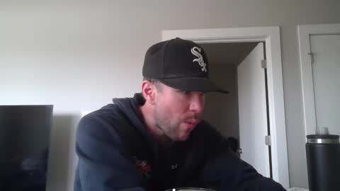 Snapshot of feetlovergh2 chatting on 05/01/26, 07:40 Ethan Slayher online show from 05/01/26, 07:40
