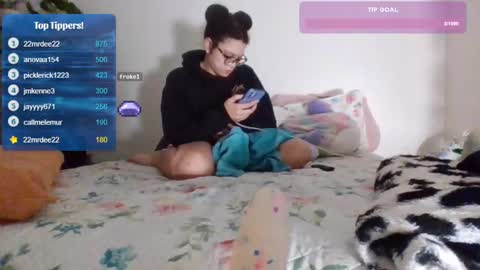 Soley online show from 02/07/25, 05:10