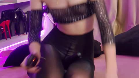 FeetVibe online show from 10/10/25, 08:02