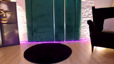 Snapshot of feetvibe chatting on 06/20/26, 04:59 FeetVibe online show from 06/20/26, 04:59