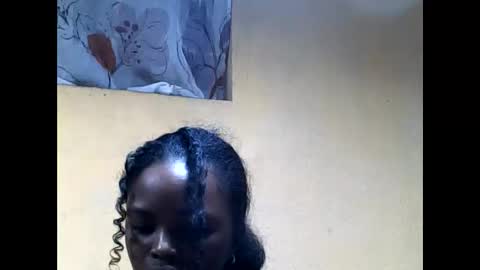 Snapshot of felicia422300 chatting on 05/20/26, 06:03 felicia422300 online show from 05/20/26, 06:03