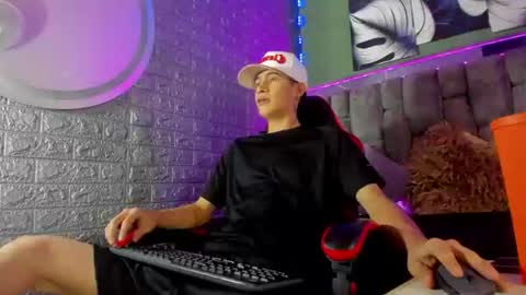 Snapshot of felipe_fiire chatting on 06/23/26, 07:23 felipe fiire online show from 06/23/26, 07:23