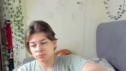 Snapshot of felix_leex chatting on 09/14/25, 07:02 Felix leex online show from 09/14/25, 07:02