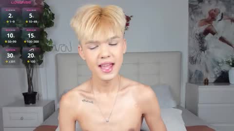 Felix online show from 11/13/25, 06:29