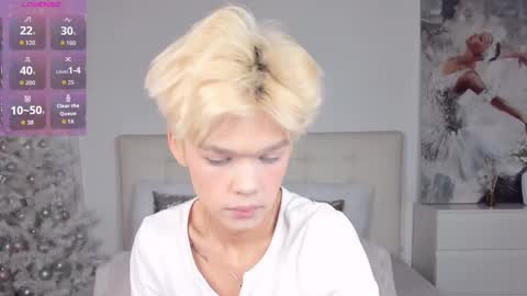 Snapshot of felix_rey chatting on 01/18/26, 09:18 Felix online show from 01/18/26, 09:18