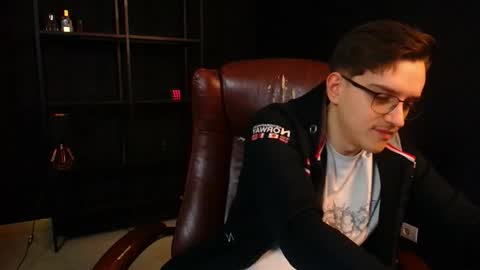 Snapshot of felixstark chatting on 04/24/26, 04:26 FelixStark online show from 04/24/26, 04:26