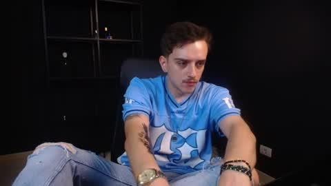 Snapshot of felixstark chatting on 07/17/26, 05:47 FelixStark online show from 07/17/26, 05:47