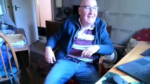 Snapshot of fellainsp8 chatting on 02/02/25, 01:41 Adam online show from 02/02/25, 01:41