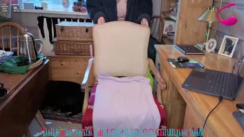 Snapshot of fellainsp8 chatting on 01/16/26, 08:29 Adam online show from 01/16/26, 08:29