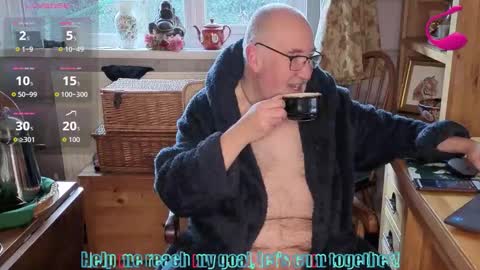 Snapshot of fellainsp8 chatting on 02/13/26, 08:43 Adam online show from 02/13/26, 08:43