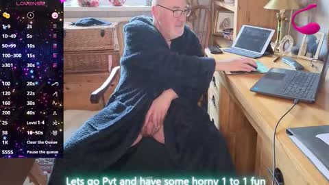 Snapshot of fellainsp8 chatting on 03/19/26, 08:07 Adam online show from 03/19/26, 08:07