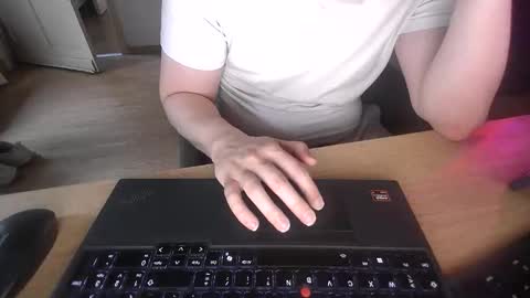 Snapshot of fem_alice_louis_dom chatting on 05/27/26, 05:54 fem_alice_louis_dom online show from 05/27/26, 05:54