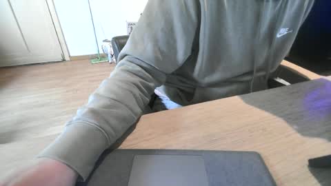 Snapshot of fem_alice_louis_dom chatting on 06/11/26, 07:28 fem_alice_louis_dom online show from 06/11/26, 07:28